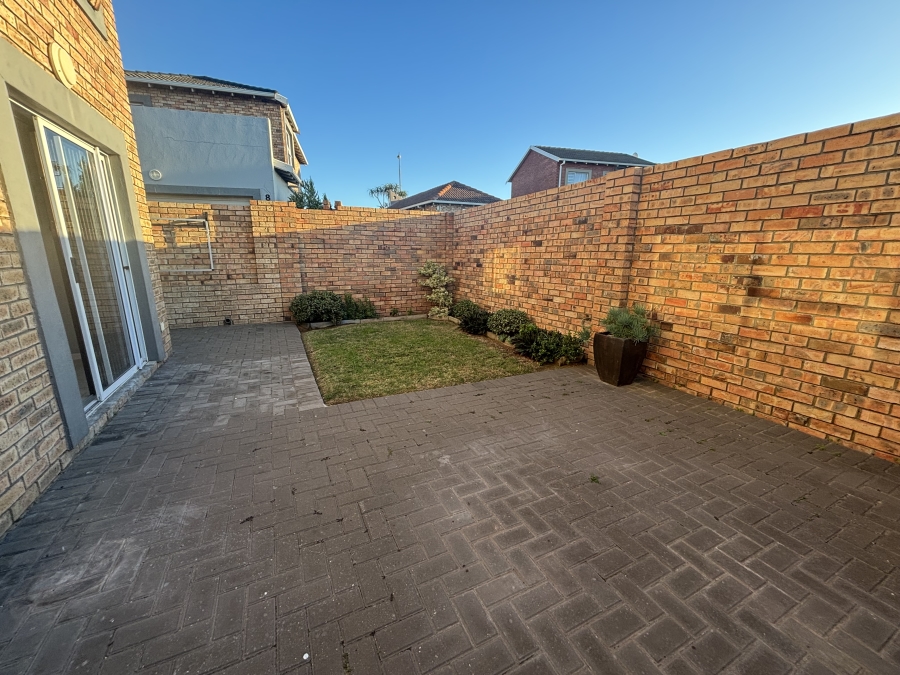 To Let 3 Bedroom Property for Rent in South End Eastern Cape